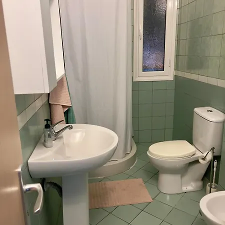 Modern 2 And Kitchen In Lungomare Διαμέρισμα Vlorë